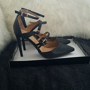 Anne Michelle size 9 black heels